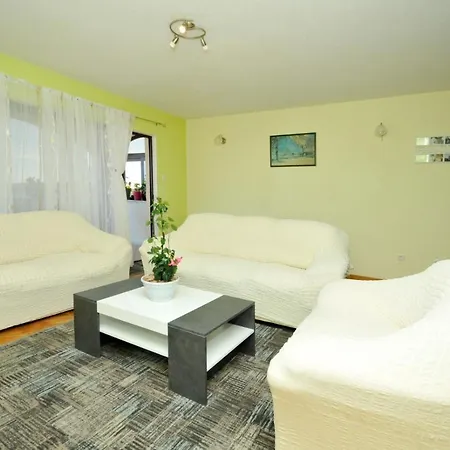 Panorama Roso Apartment *
