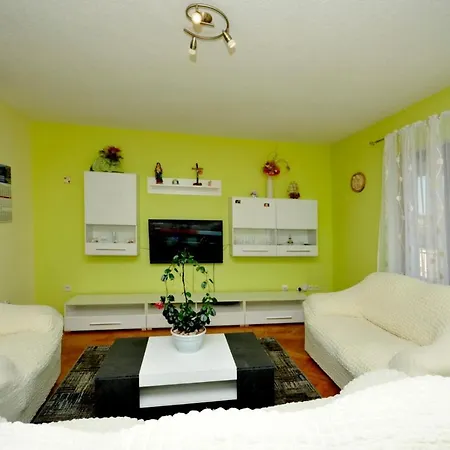 Apartman Roso With Sea View